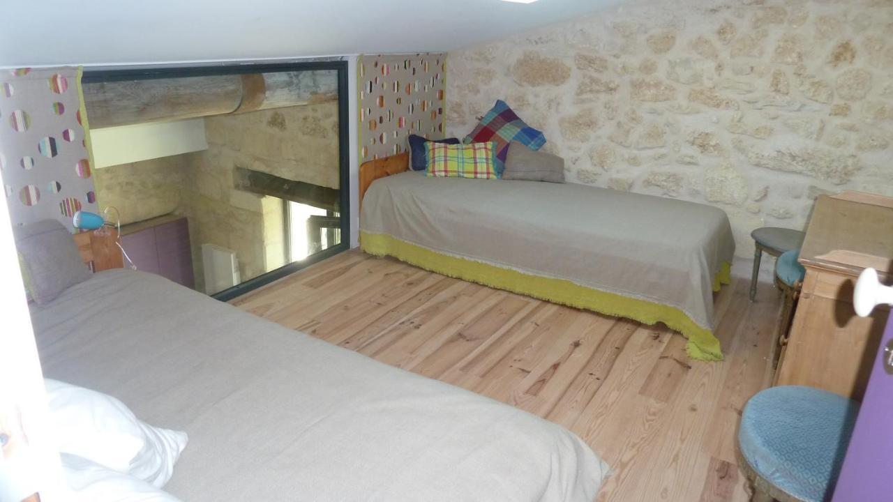 Le Pain De Lune Gite Et Chambre D'Hotes Avec Piscine Bourg-sur-Gironde Exterior foto