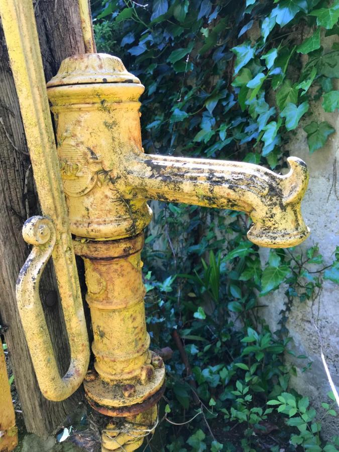 Le Pain De Lune Gite Et Chambre D'Hotes Avec Piscine Bourg-sur-Gironde Exterior foto