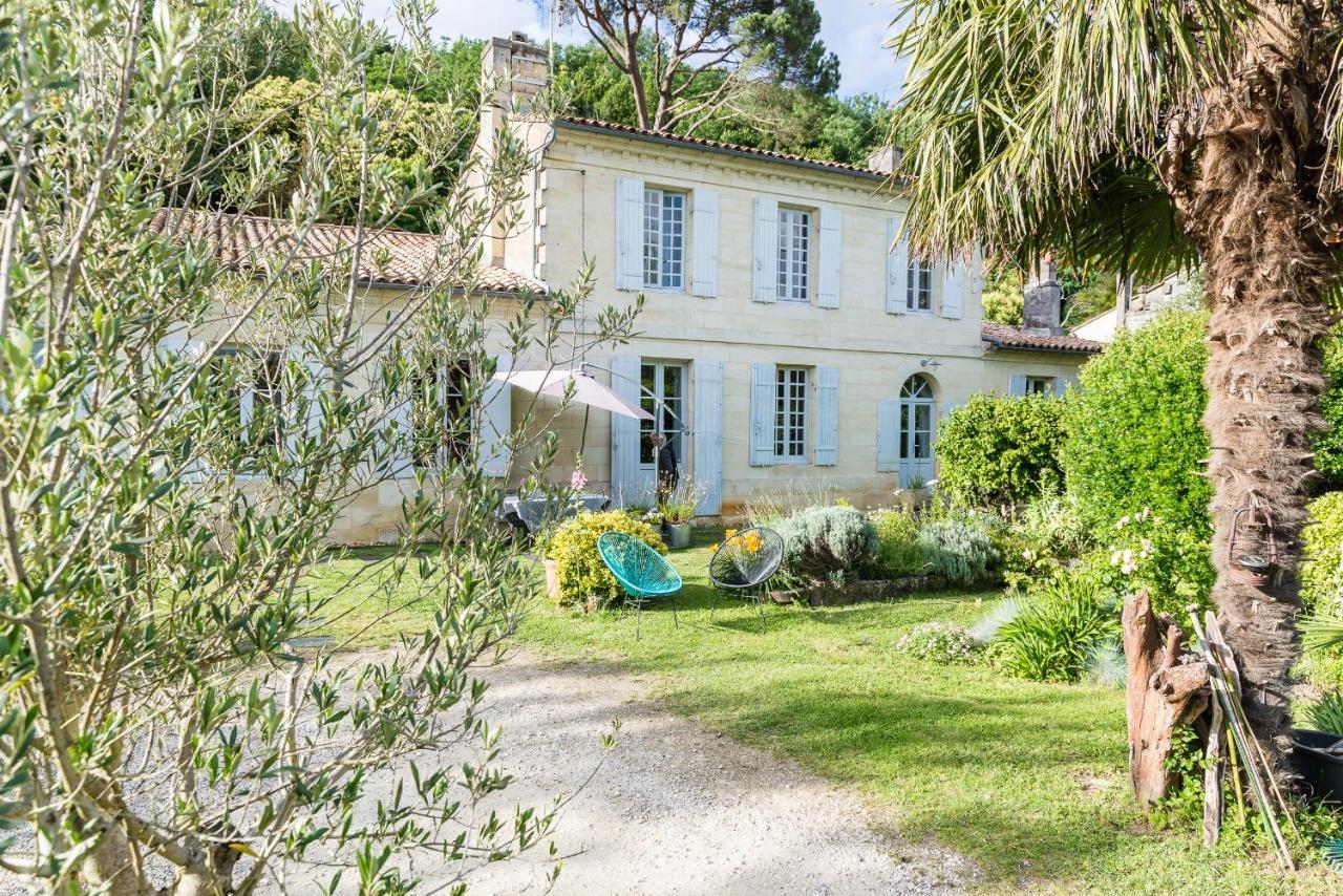 Le Pain De Lune Gite Et Chambre D'Hotes Avec Piscine Bourg-sur-Gironde Exterior foto